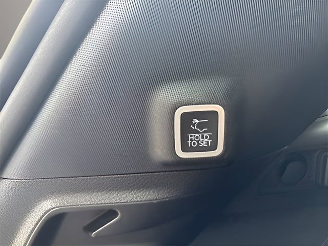 Used 2022 Jeep Grand Cherokee Summit image 25