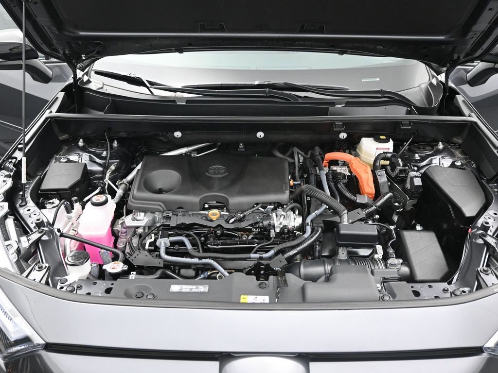 Used 2025 Toyota RAV4 XSE w/ Weather Package image 38