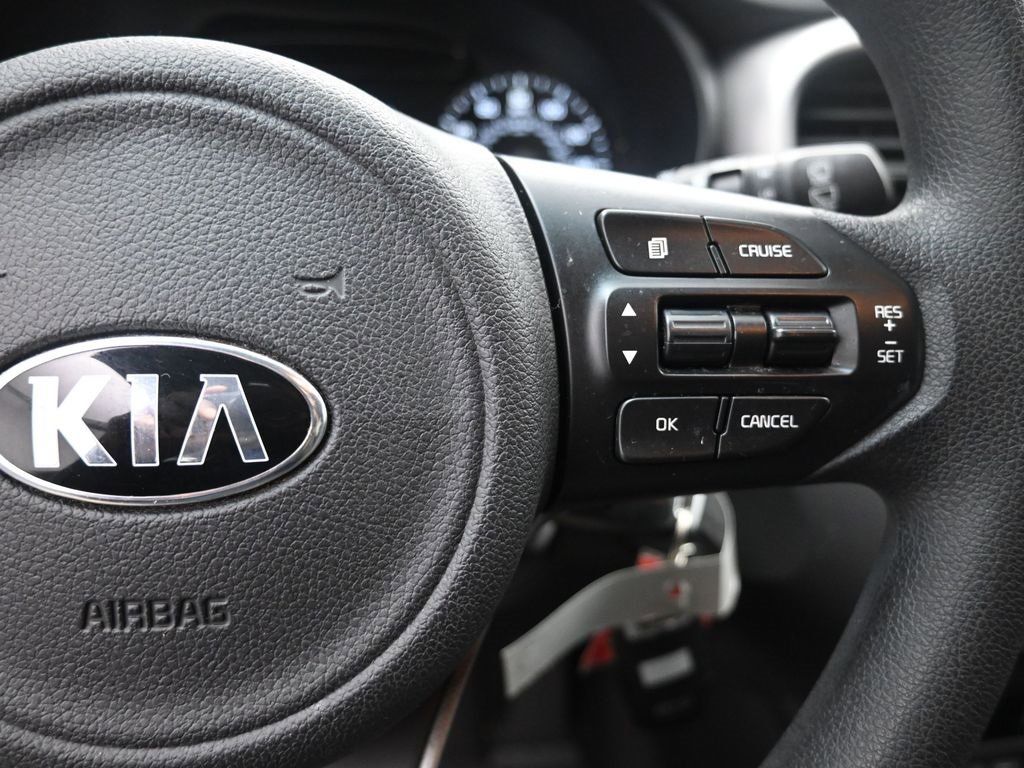 Used 2016 Kia Sorento LX image 14