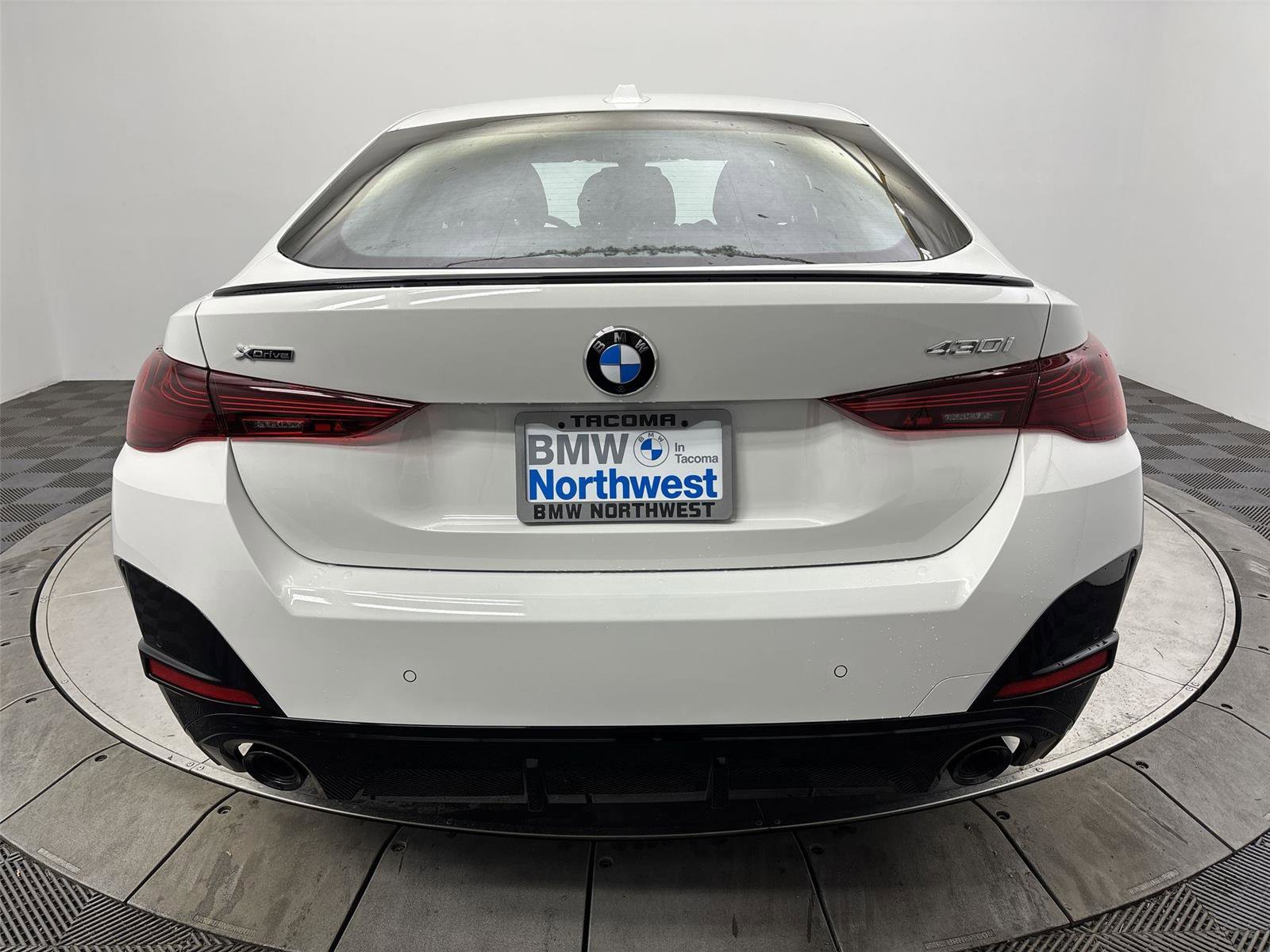 New 2026 BMW 430i xDrive w/ M Sport Package image 15