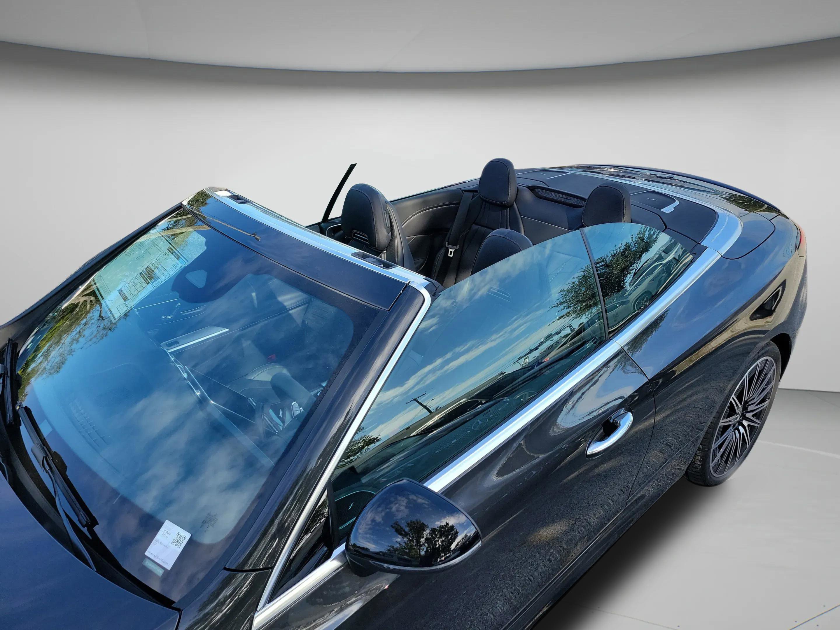 New 2026 Mercedes-Benz CLE 300 4MATIC Cabriolet image 32