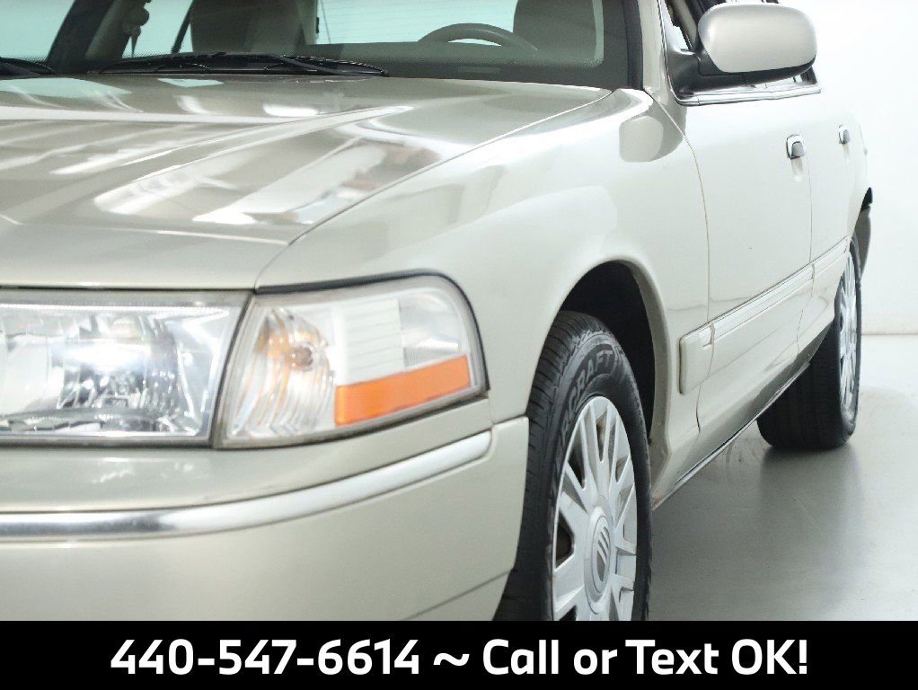 Used 2005 Mercury Grand Marquis GS image 3