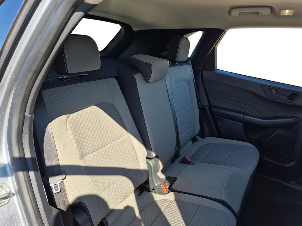 Used 2022 Ford Escape SE image 31