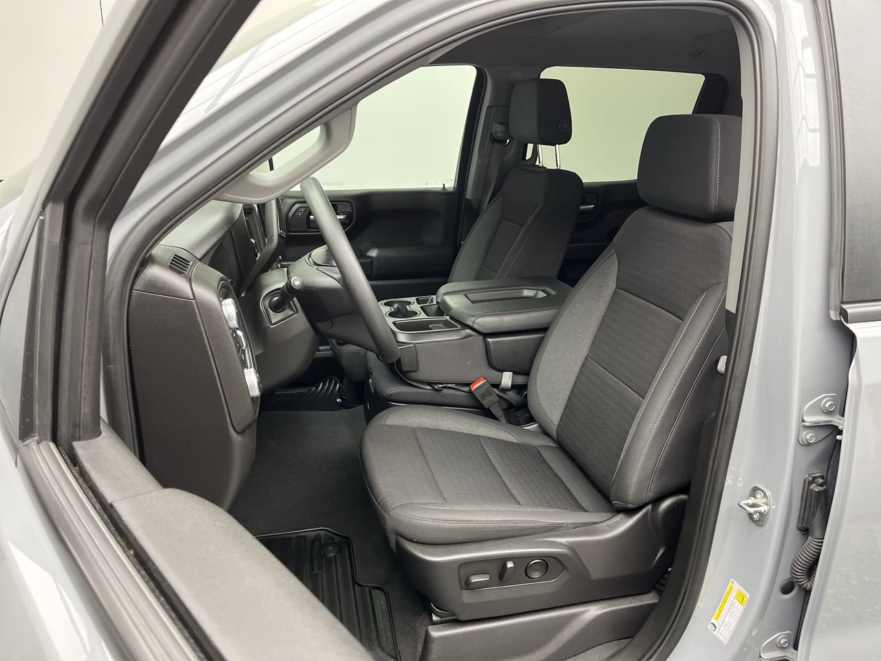 Certified 2024 GMC Sierra 1500 Pro w/ Graphite Edition AWD/4WD image 10