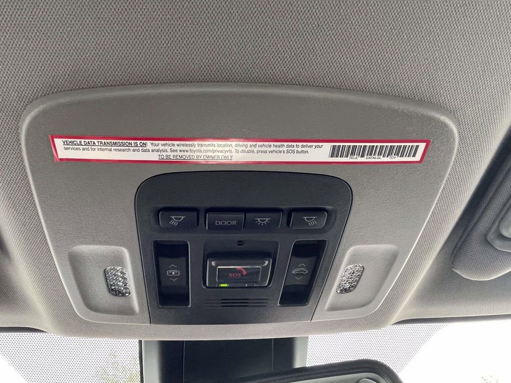 Used 2023 Toyota Camry XSE w/ Navigation Package image 37