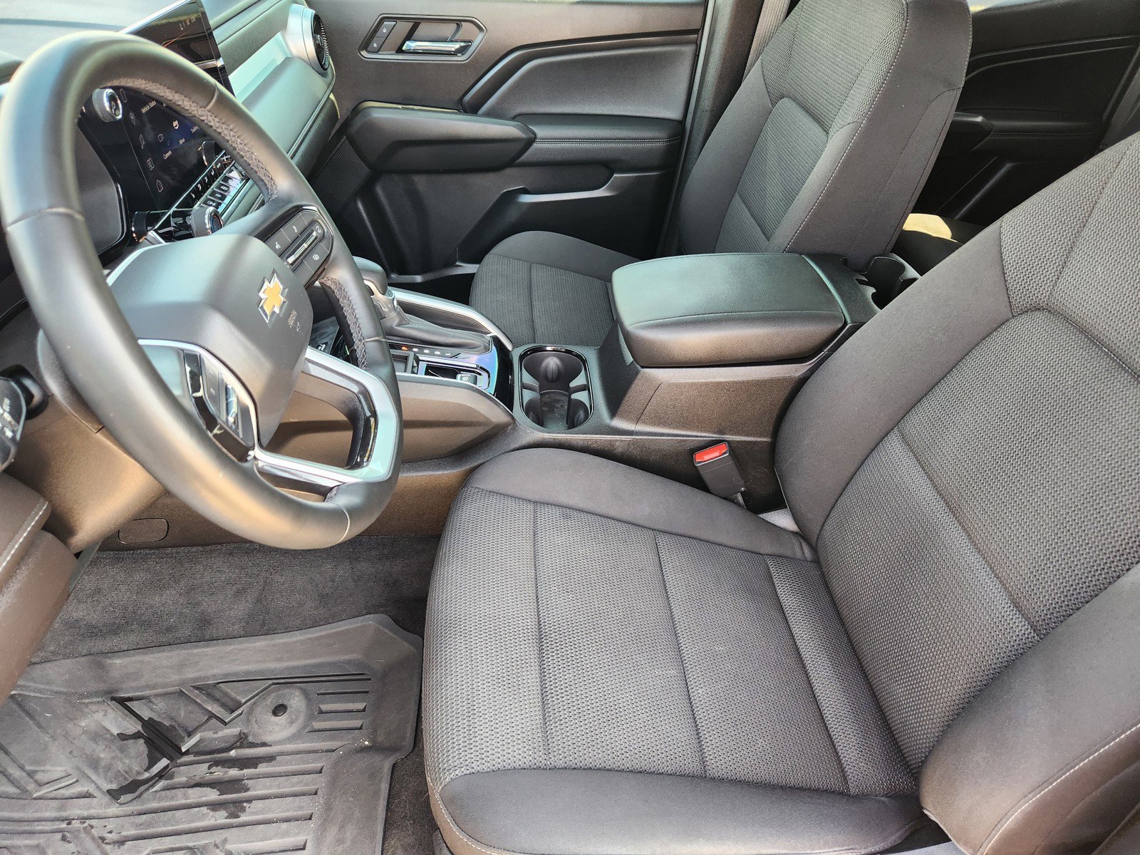 Used 2023 Chevrolet Colorado LT w/ LT Convenience Package II RWD image 10