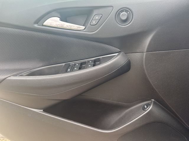 Certified 2018 Chevrolet Cruze LT w/ Convenience Package image 21