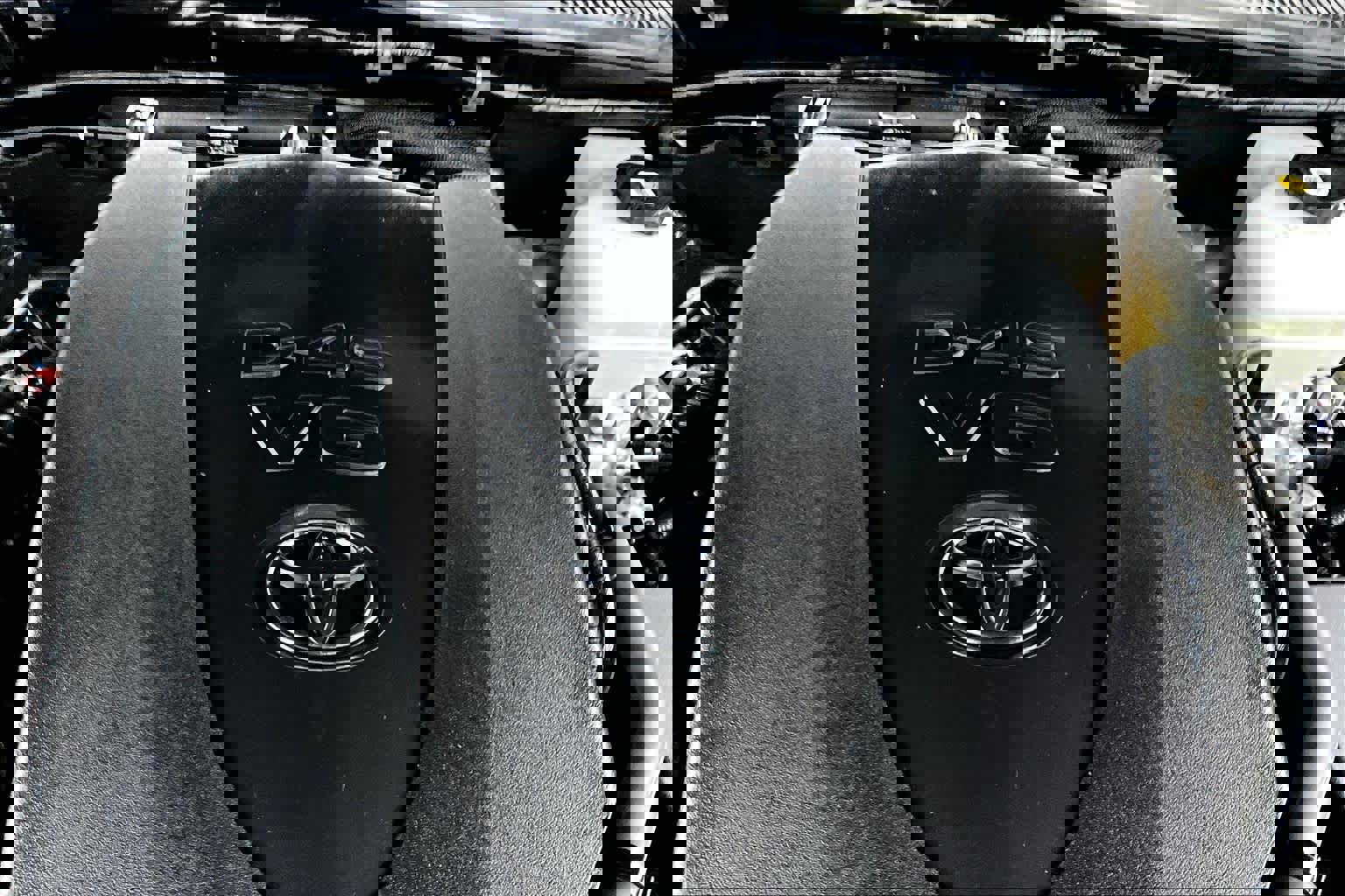 Certified 2022 Toyota Tacoma TRD Off-Road image 32