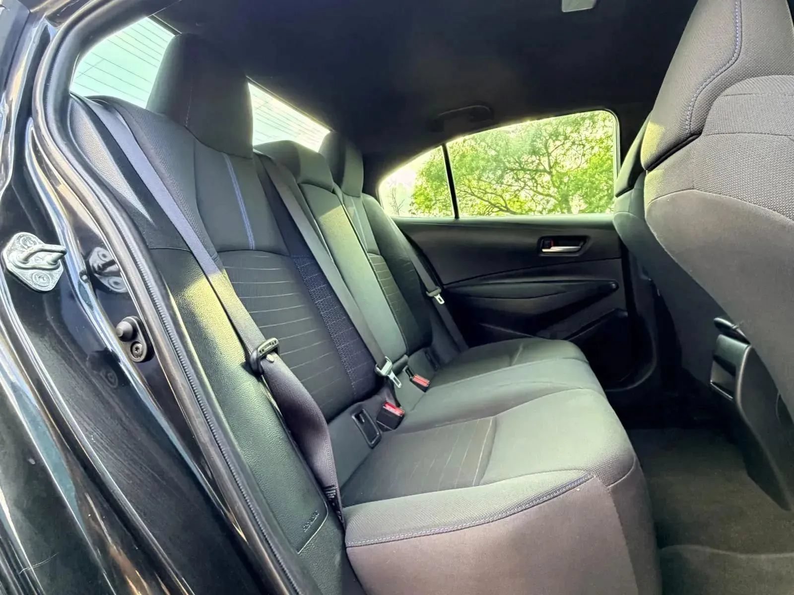 Used 2022 Toyota Corolla SE FWD image 22