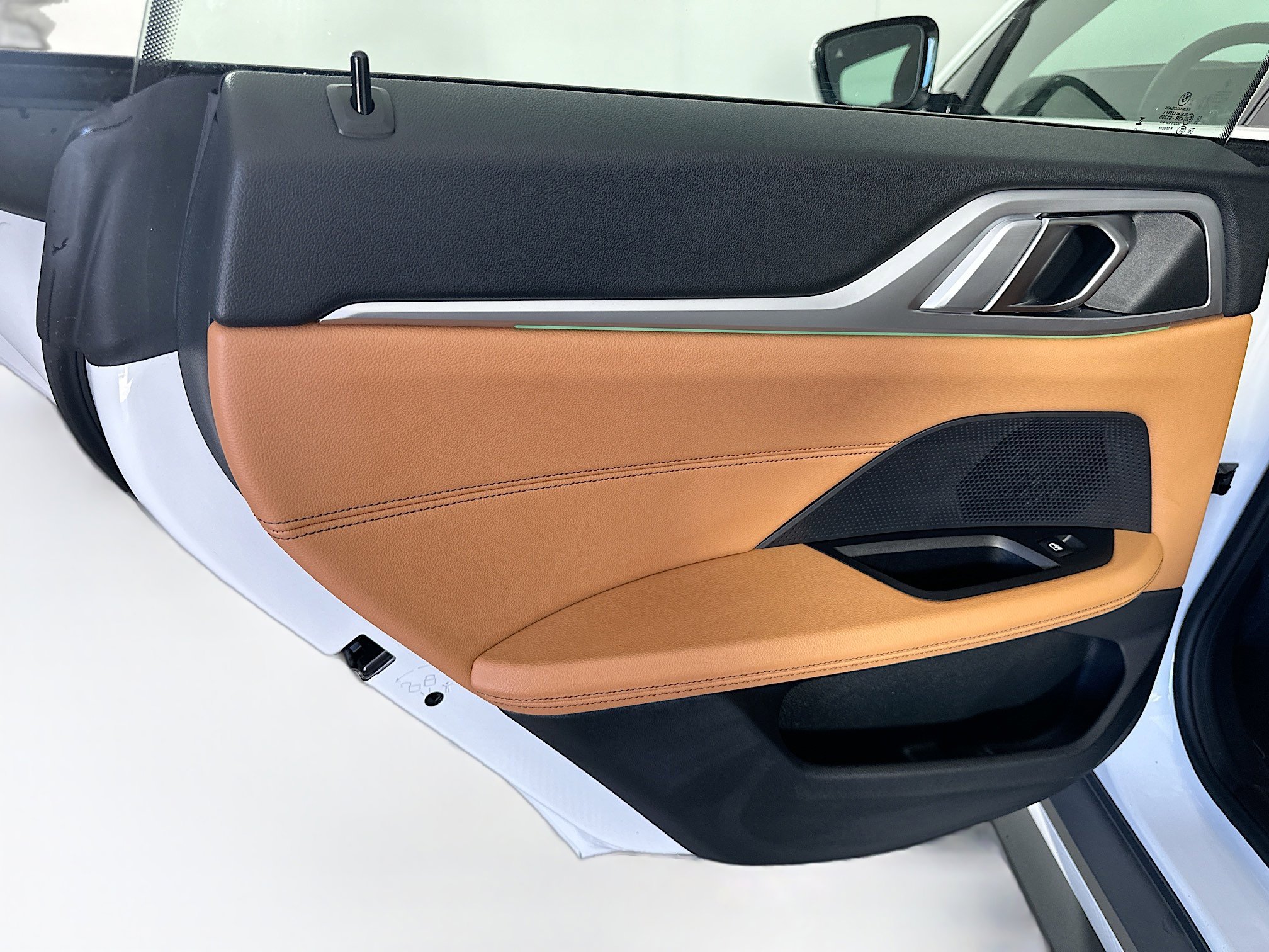 Used 2023 BMW i4 eDrive35 w/ Premium Package image 27