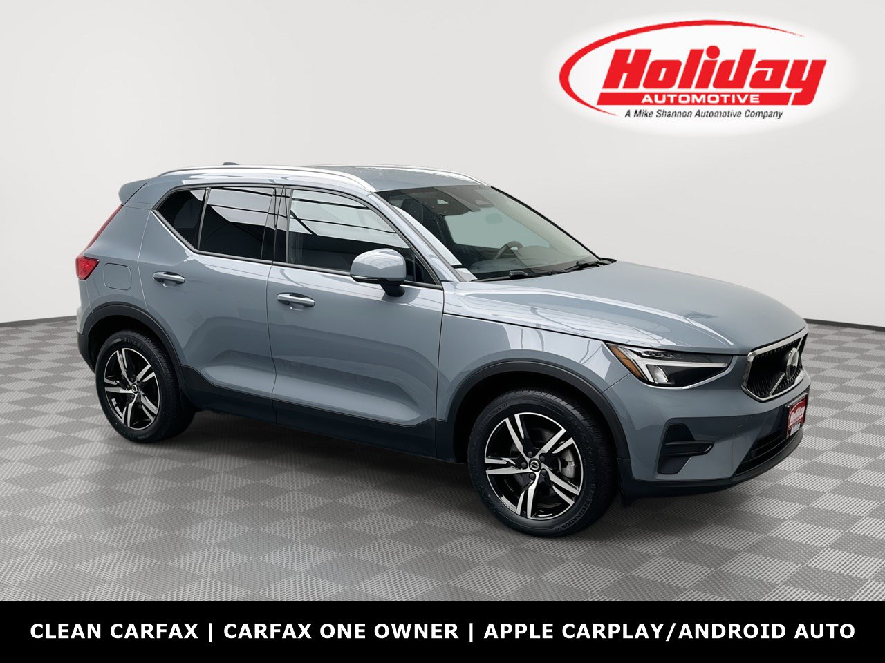 Used 2023 Volvo XC40 B5 Core