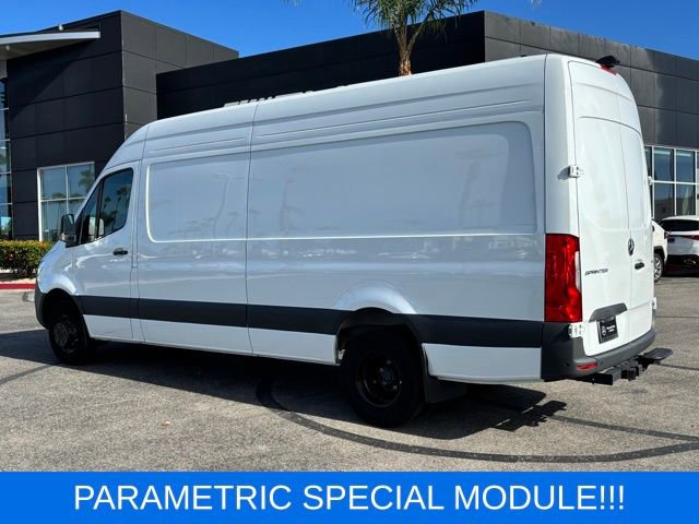 Used 2025 Mercedes-Benz Sprinter 3500 image 8