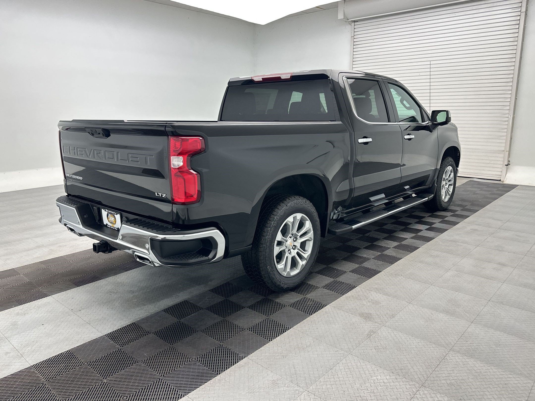 New 2026 Chevrolet Silverado 1500 LTZ AWD/4WD image 9