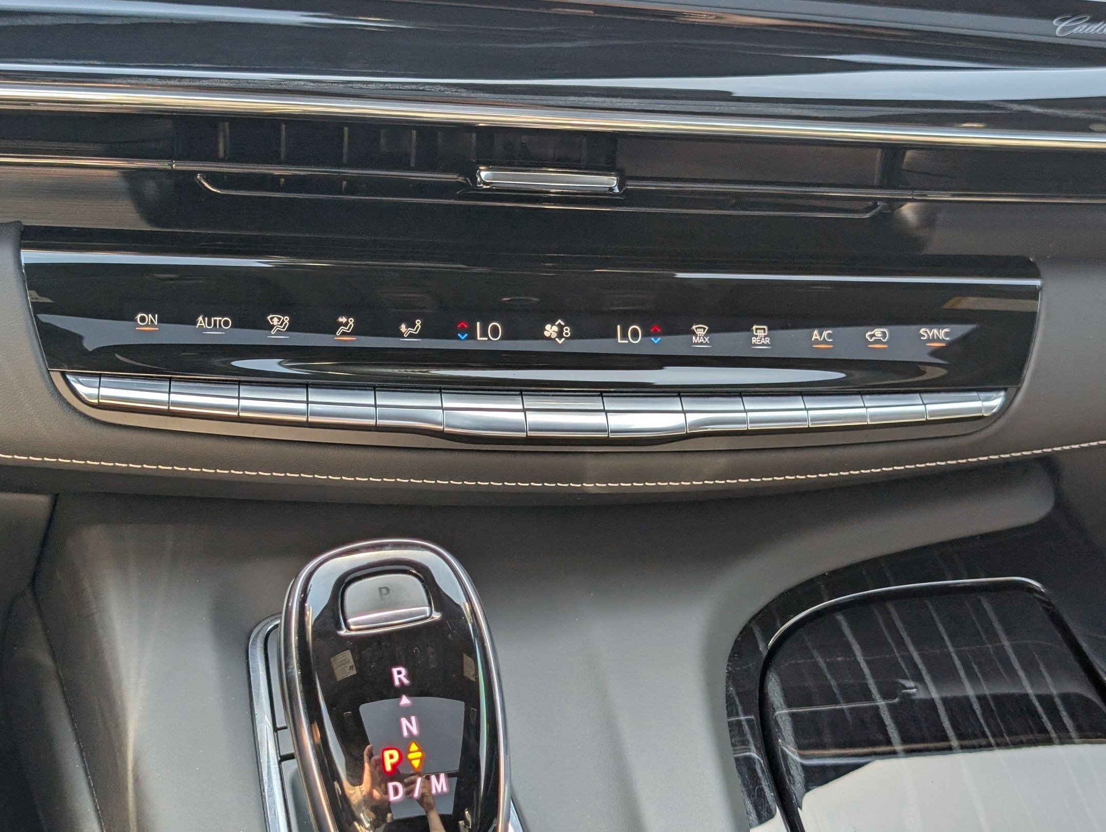 Certified 2024 Cadillac Escalade V w/ LPO, ONYX Package AWD/4WD image 24