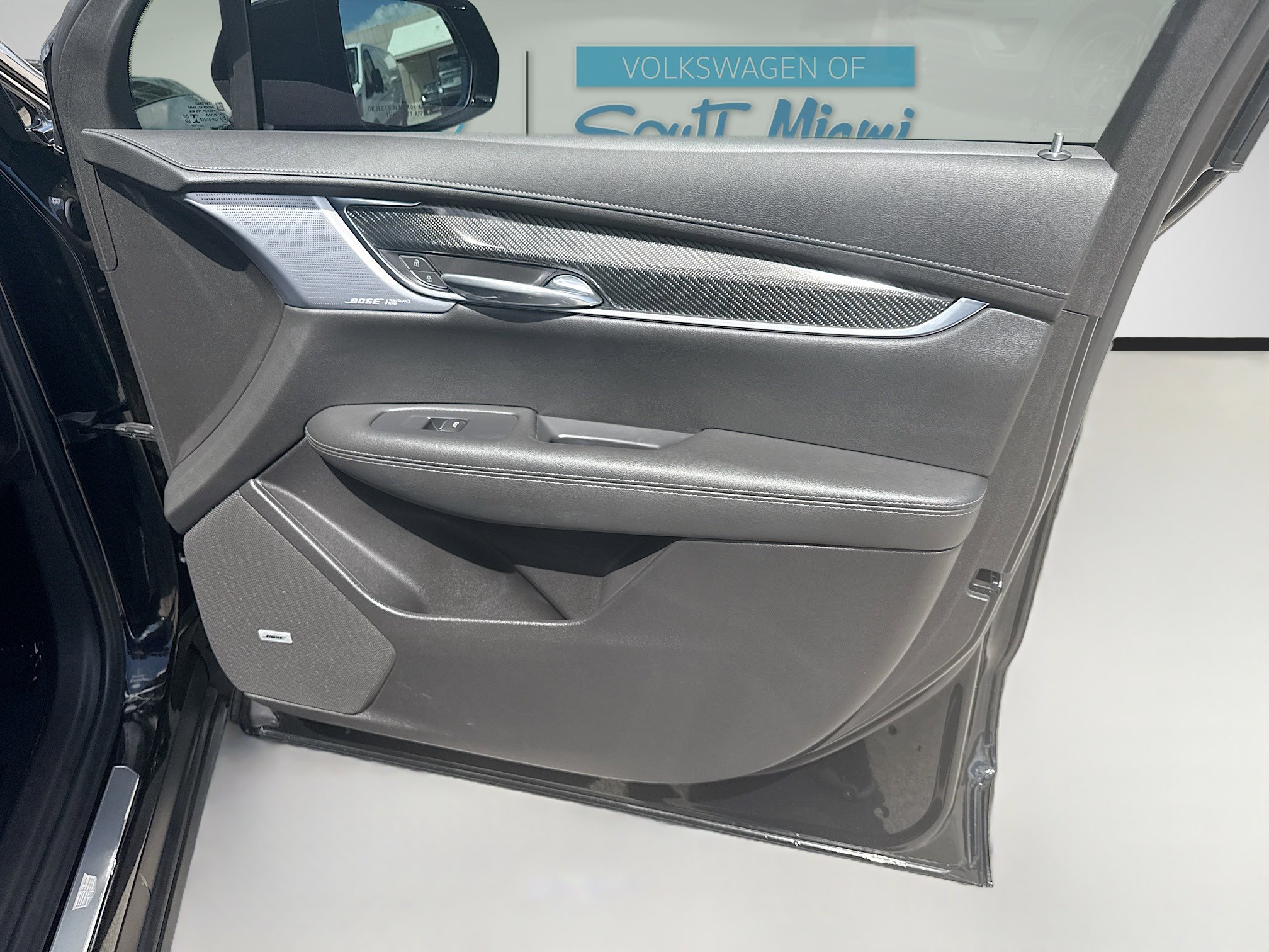 Used 2023 Cadillac XT6 Sport AWD/4WD image 34