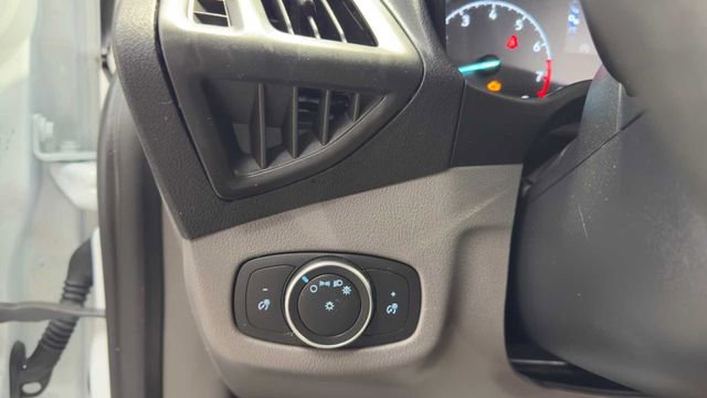 Used 2020 Ford Transit Connect XL image 30
