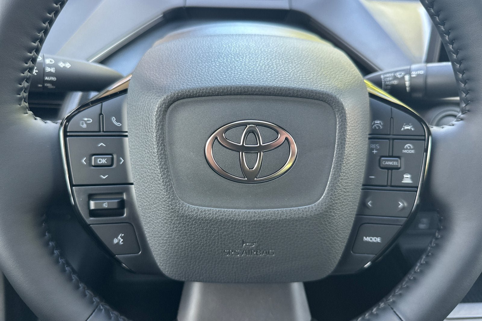 New 2027 Toyota Prius XLE FWD image 23