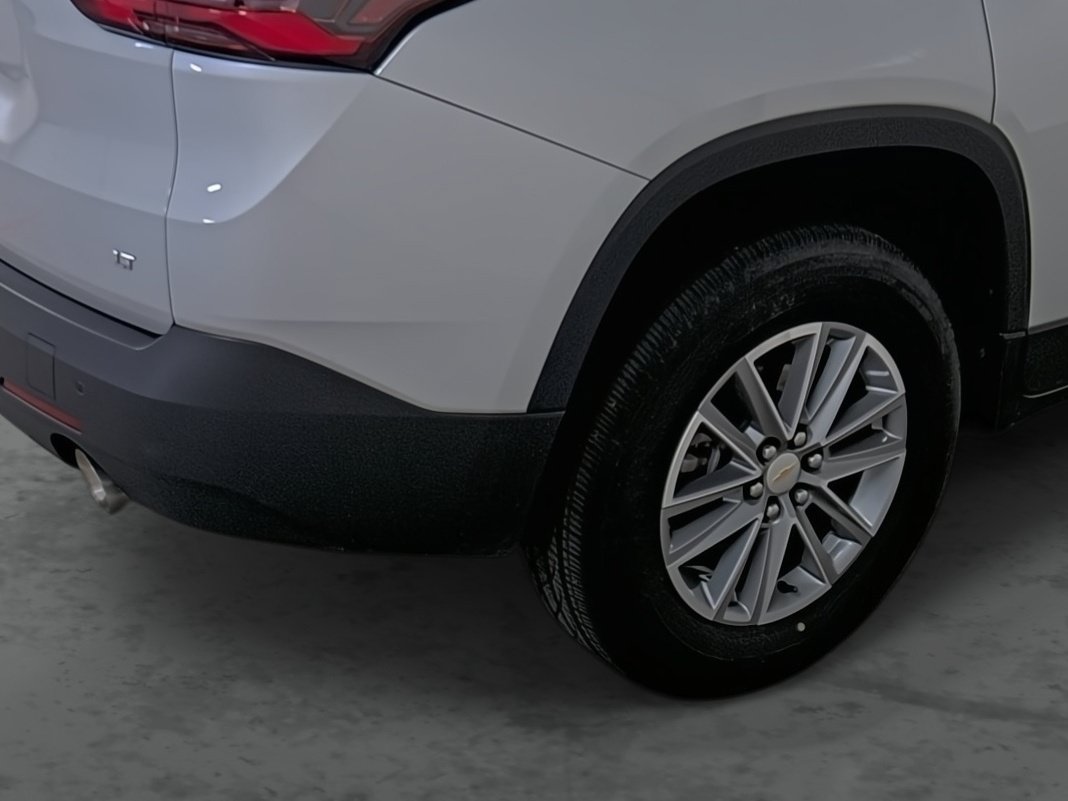 Certified 2022 Chevrolet Traverse LT w/ LPO, Cargo Package AWD/4WD image 12