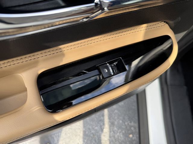 Used 2023 Lincoln Corsair Reserve w/ Jet Appearance Package image 27