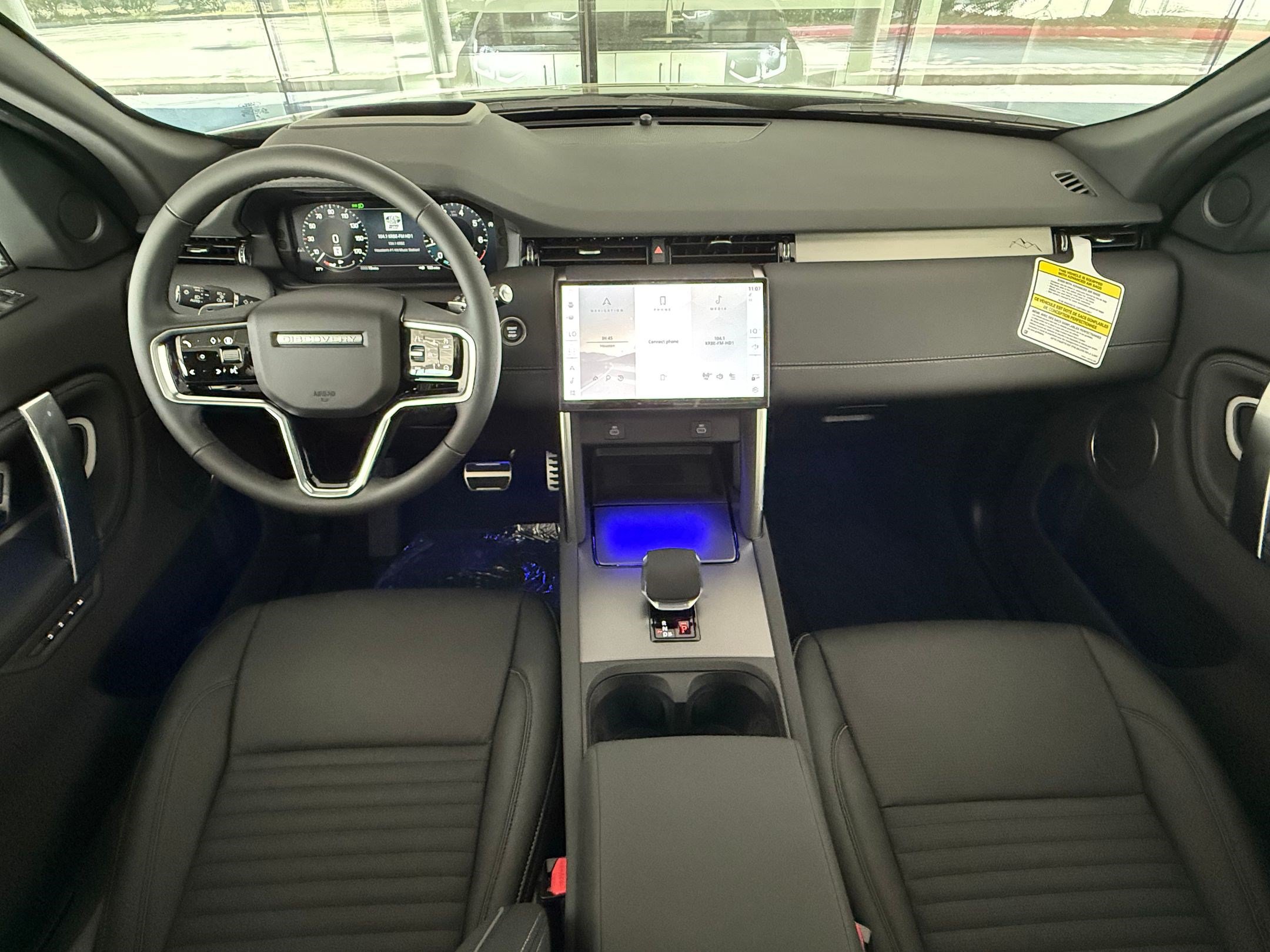 Used 2026 Land Rover Discovery Sport Landmark AWD/4WD image 15