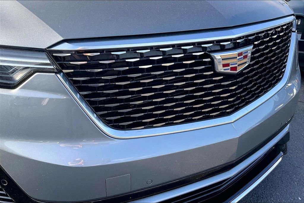 Used 2023 Cadillac XT6 Premium Luxury image 35