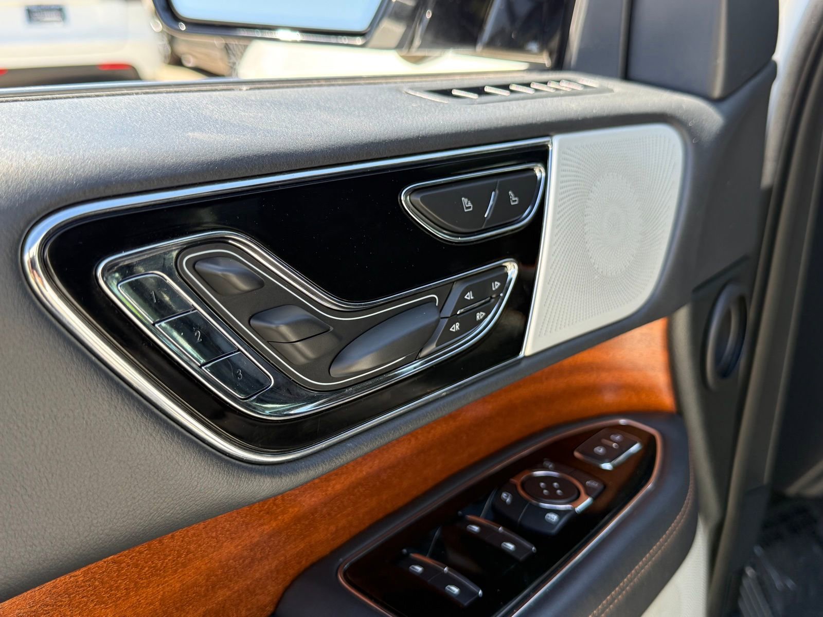 Used 2023 Lincoln Navigator Black Label image 25