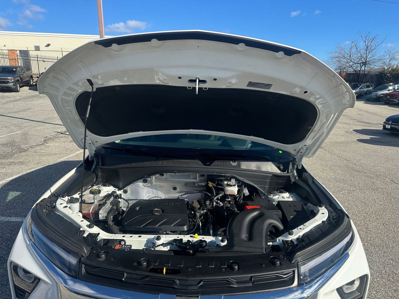 Used 2025 Chevrolet TrailBlazer LT w/ Driver Confidence Package image 30