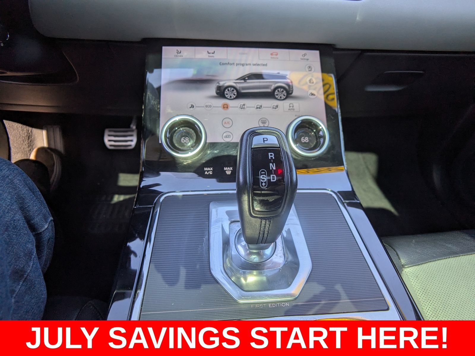 Used 2020 Land Rover Range Rover Evoque First Edition AWD/4WD image 34