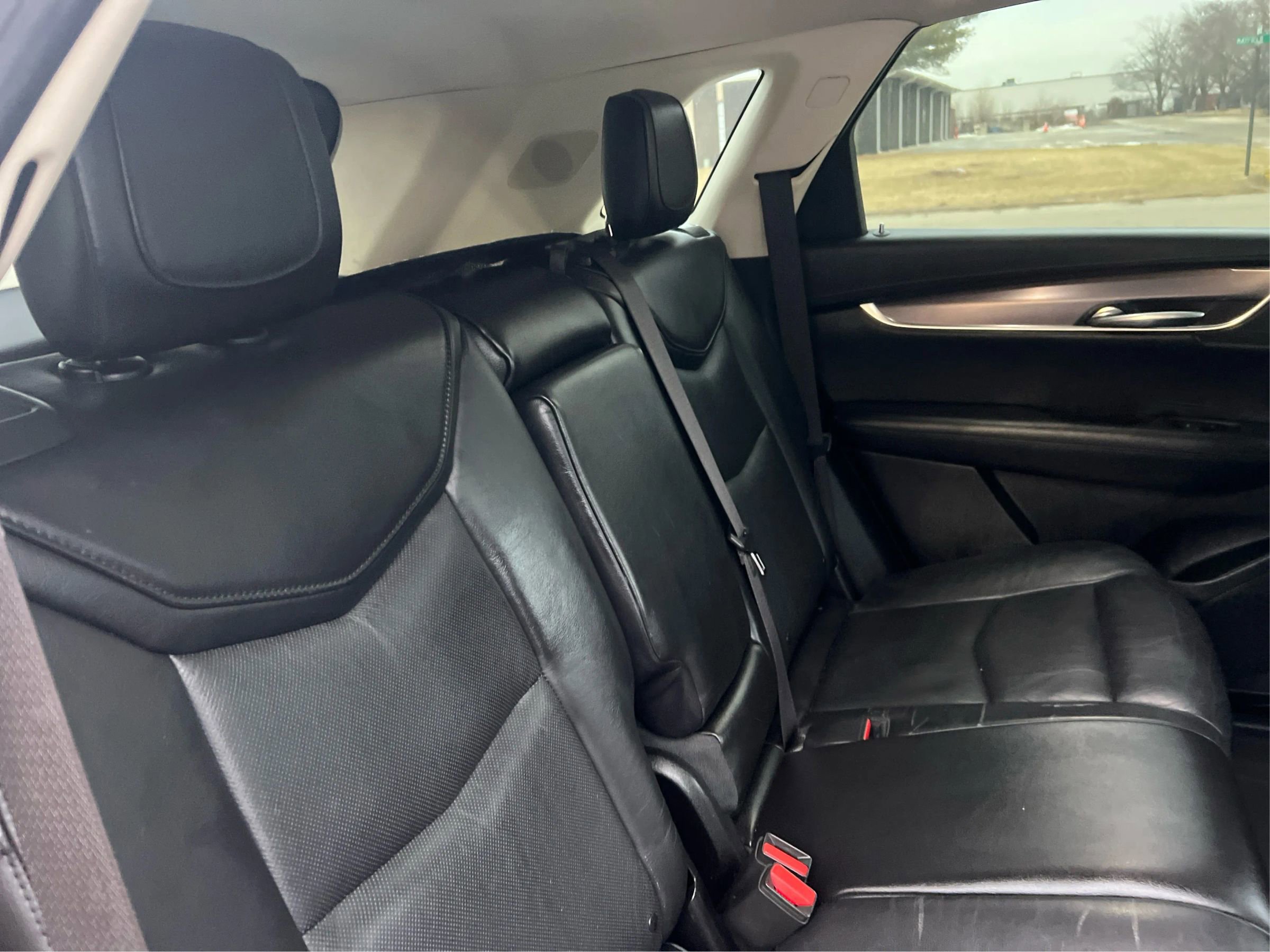 Used 2017 Cadillac XT5 Luxury w/ Driver Awareness Package FWD image 26