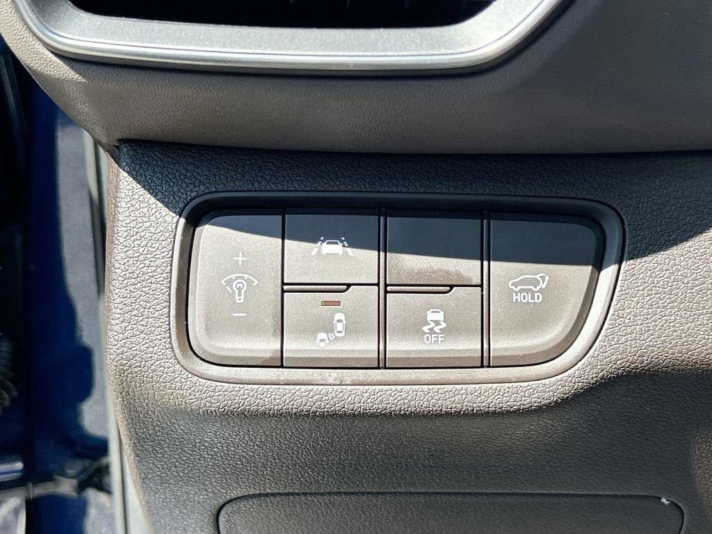 Used 2020 Hyundai Santa Fe Limited FWD image 32