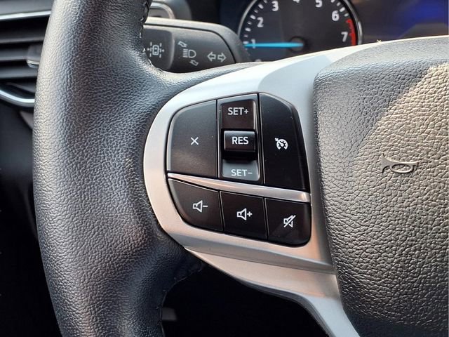 Used 2023 Ford Explorer XLT w/ Equipment Group 202A AWD/4WD image 30