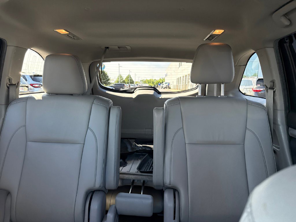 Used 2019 Toyota Highlander XLE AWD/4WD image 22
