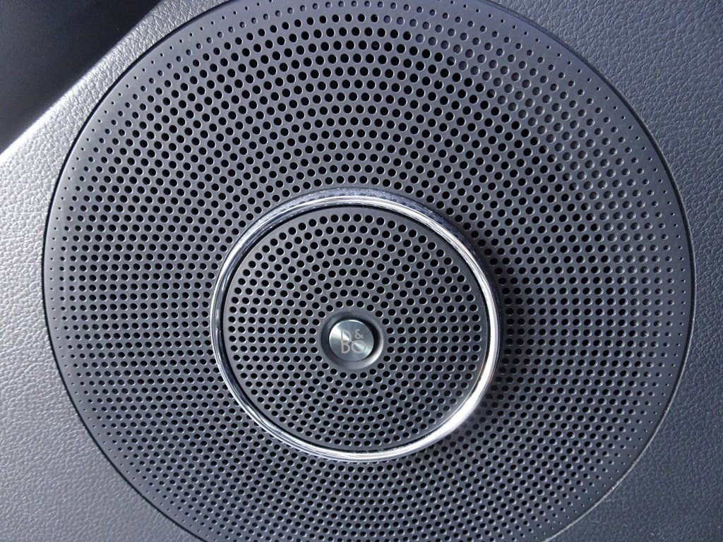 Used 2023 Ford Expedition Limited image 21