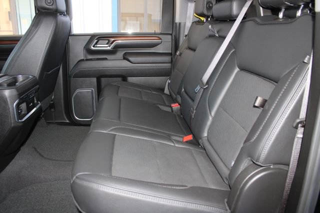 Used 2024 GMC Sierra 3500 Denali w/ Denali Reserve Package image 29