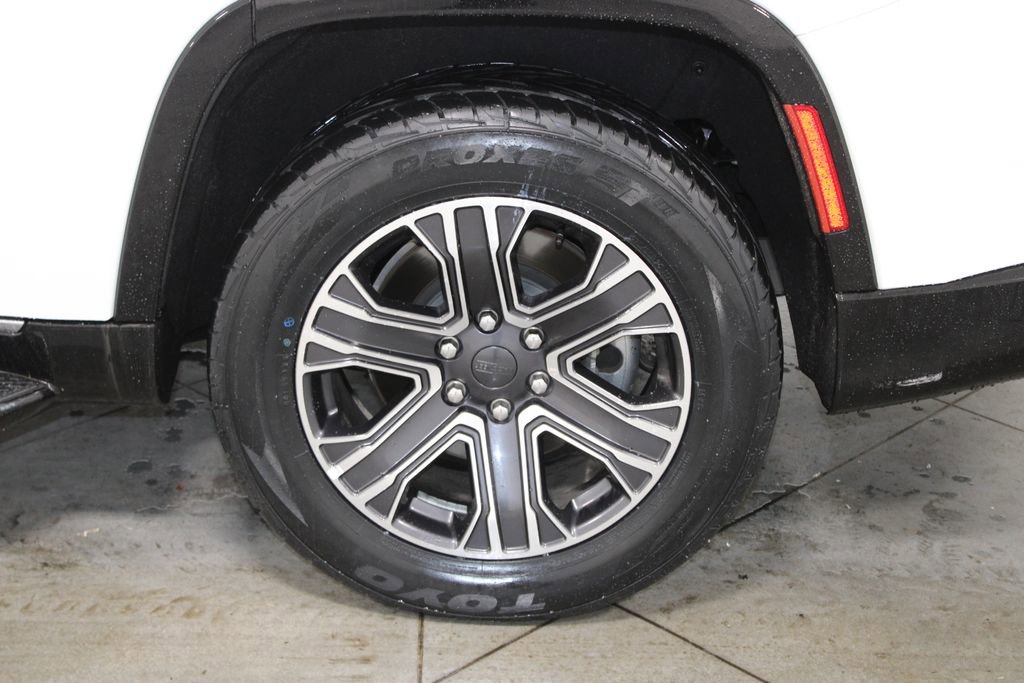 Used 2024 Jeep Wagoneer Series II image 18