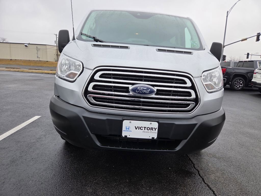 Used 2019 Ford Transit 350 XLT image 3