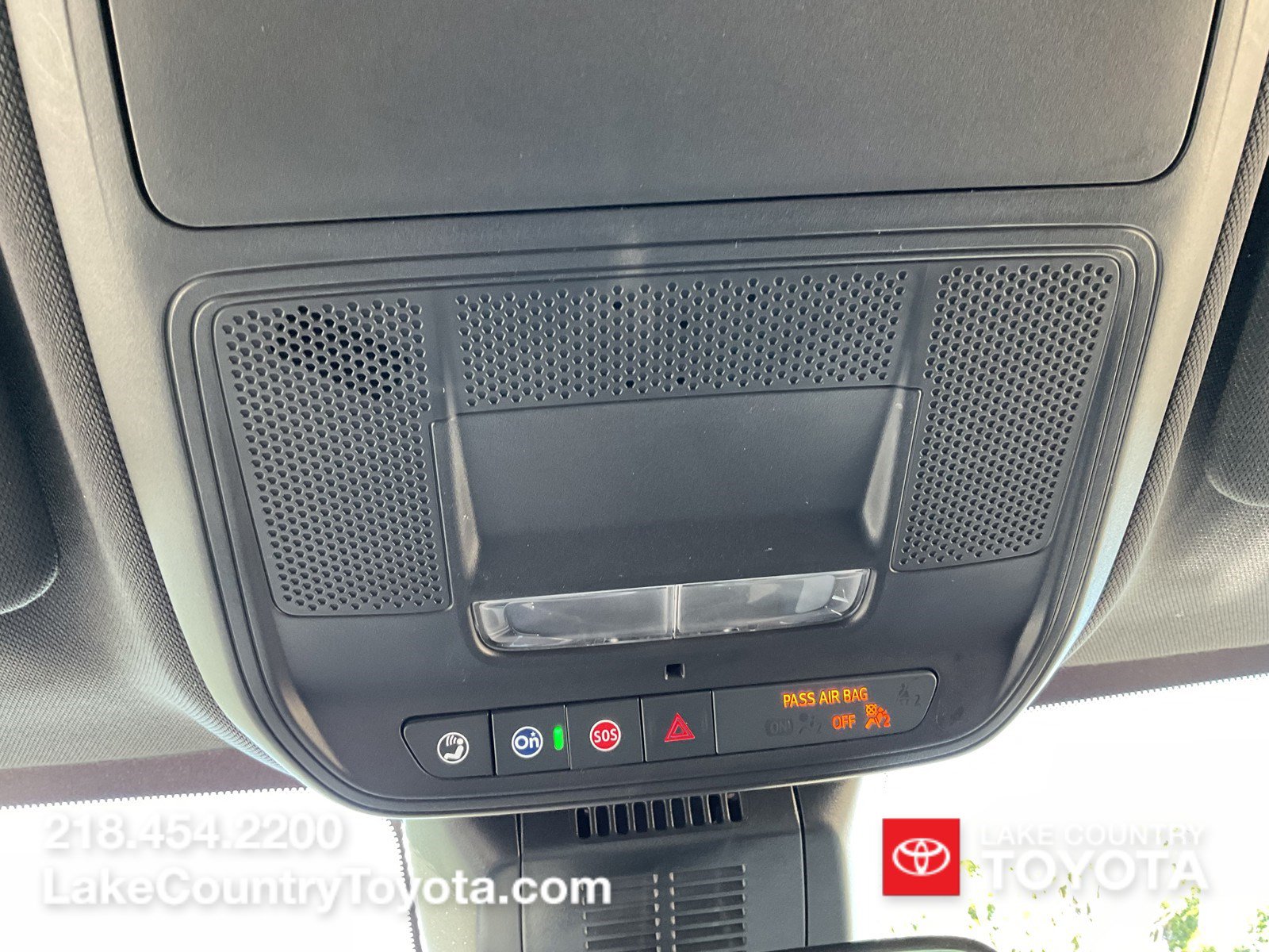 Used 2025 GMC Terrain Elevation AWD/4WD image 36
