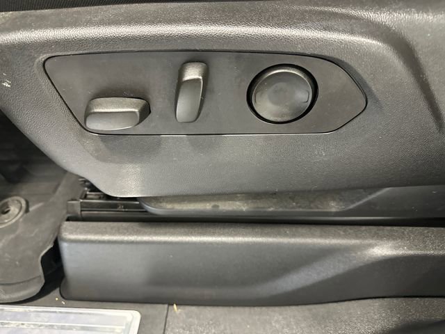 Used 2023 GMC Sierra 1500 Elevation image 32