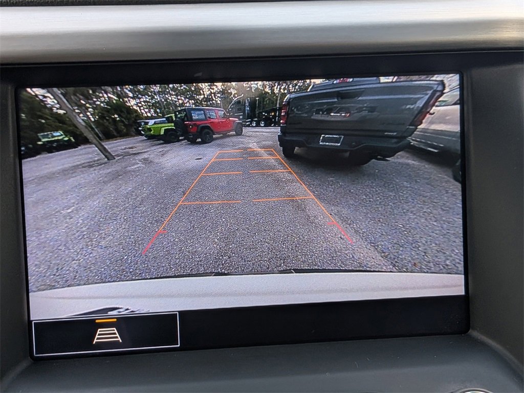 Used 2023 GMC Acadia SLT image 22