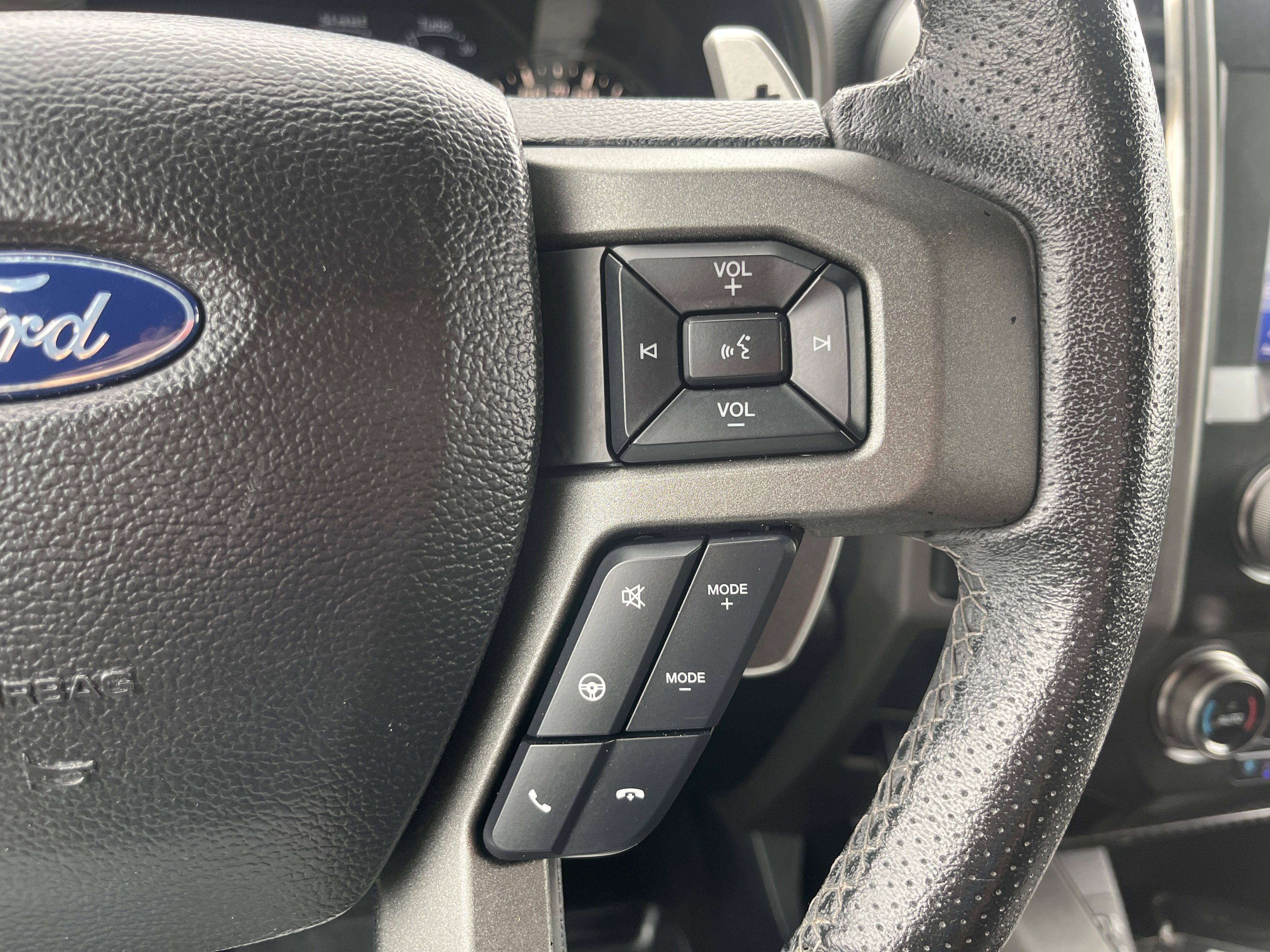 Used 2020 Ford F150 Raptor w/ Equipment Group 802A Luxury AWD/4WD image 21