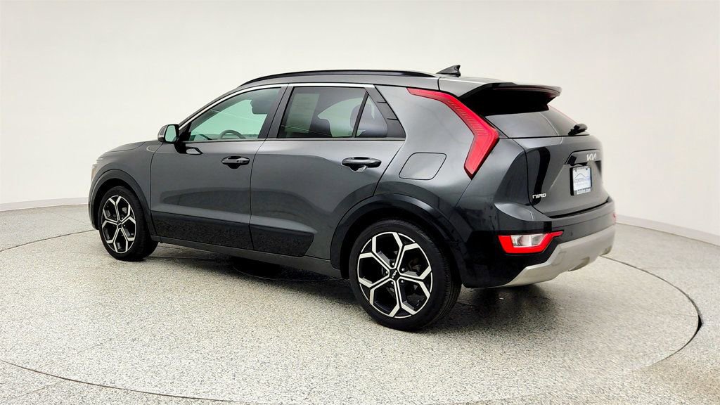 Used 2023 Kia Niro EX Touring image 7