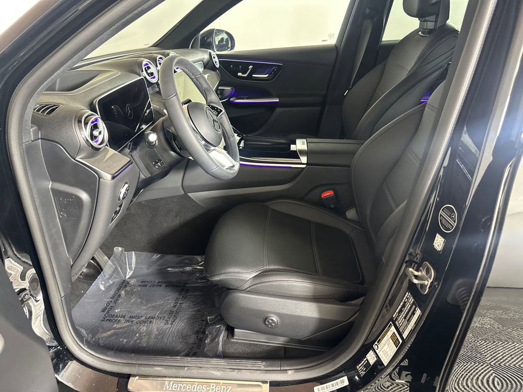 Certified 2026 Mercedes-Benz GLC 300 image 9