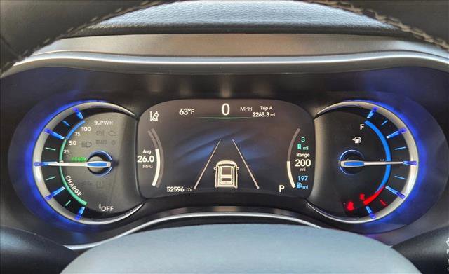Used 2024 Chrysler Pacifica Limited FWD image 11