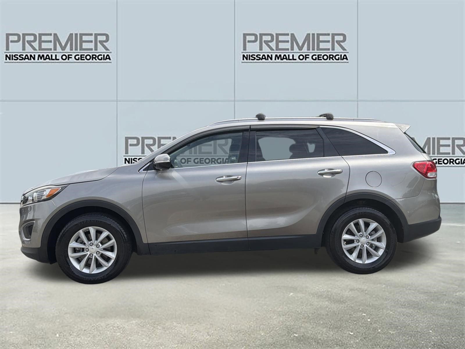 Used 2016 Kia Sorento FWD image 21