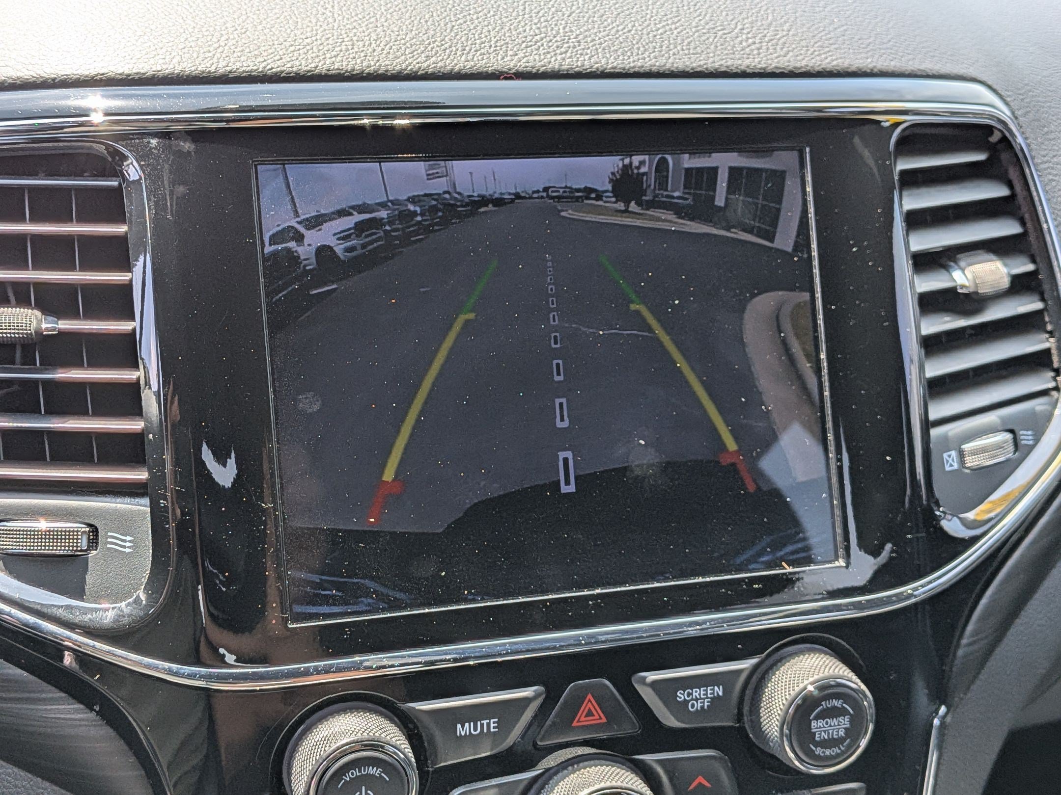 Used 2019 Jeep Grand Cherokee Altitude AWD/4WD image 14