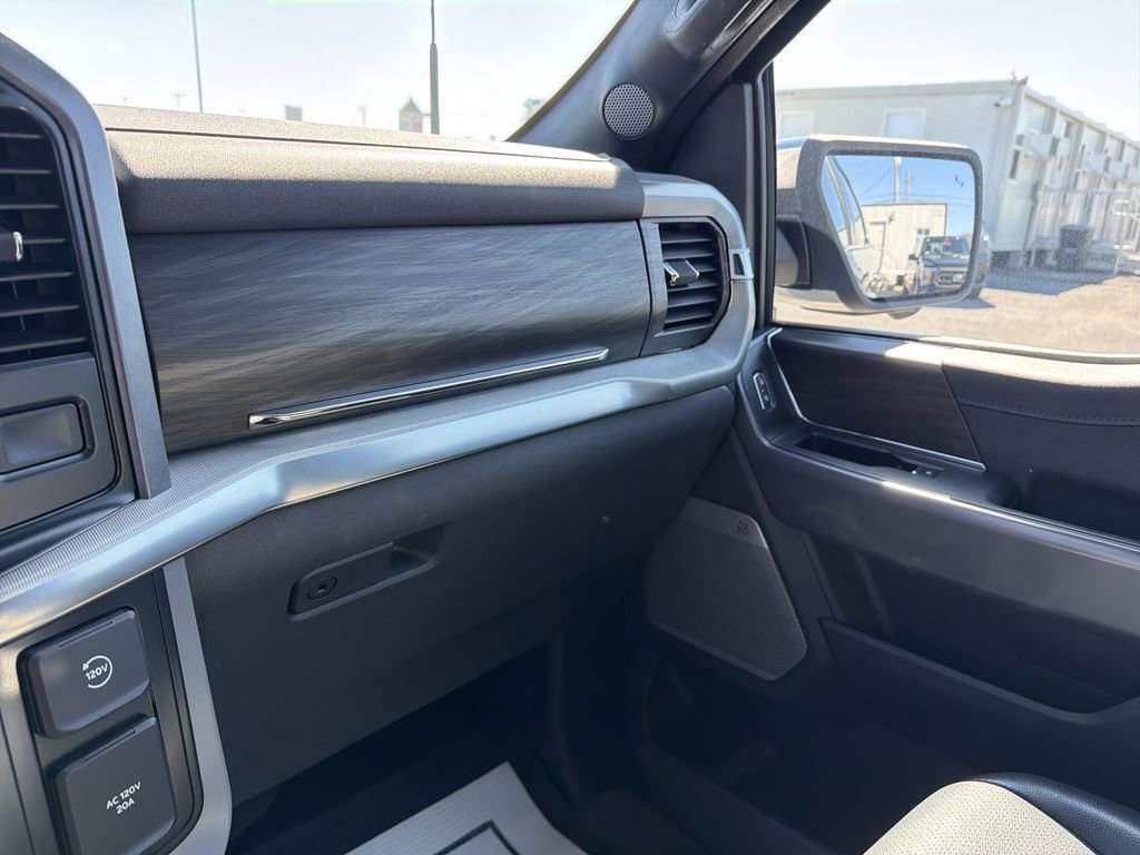 Used 2024 Ford F150 Lariat w/ FX4 Off-Road Package AWD/4WD image 23