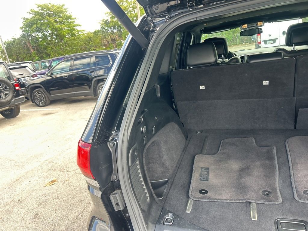 Used 2016 Jeep Grand Cherokee Limited 75th Anniversary AWD/4WD image 31