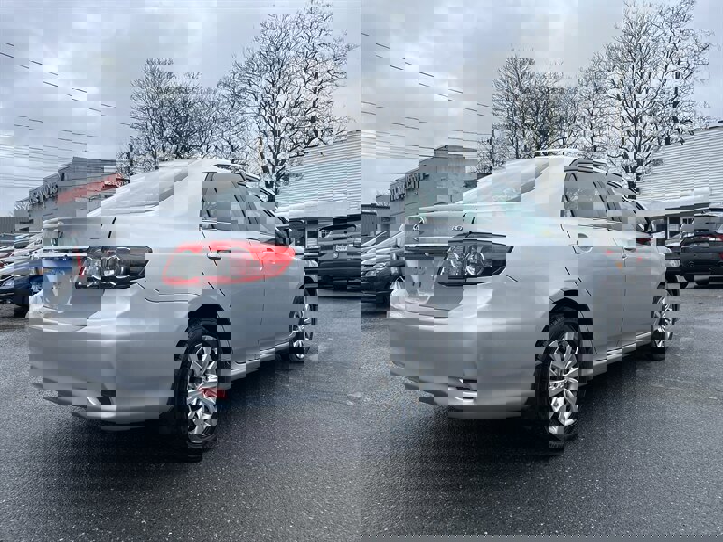 Used 2013 Toyota Corolla LE image 4