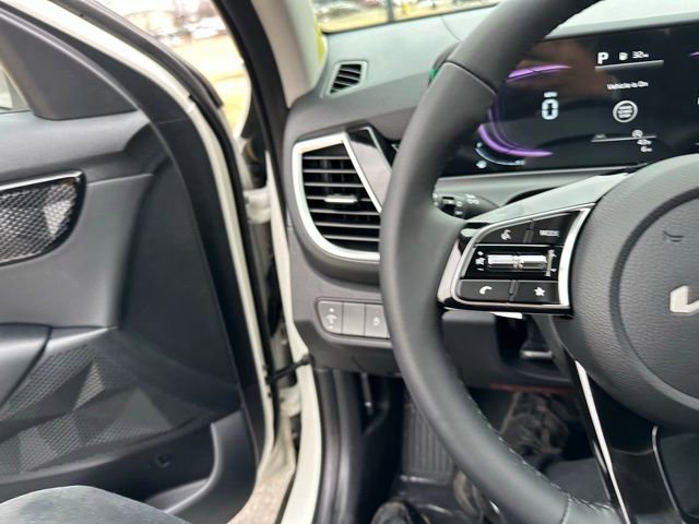 New 2026 Kia Seltos S image 42