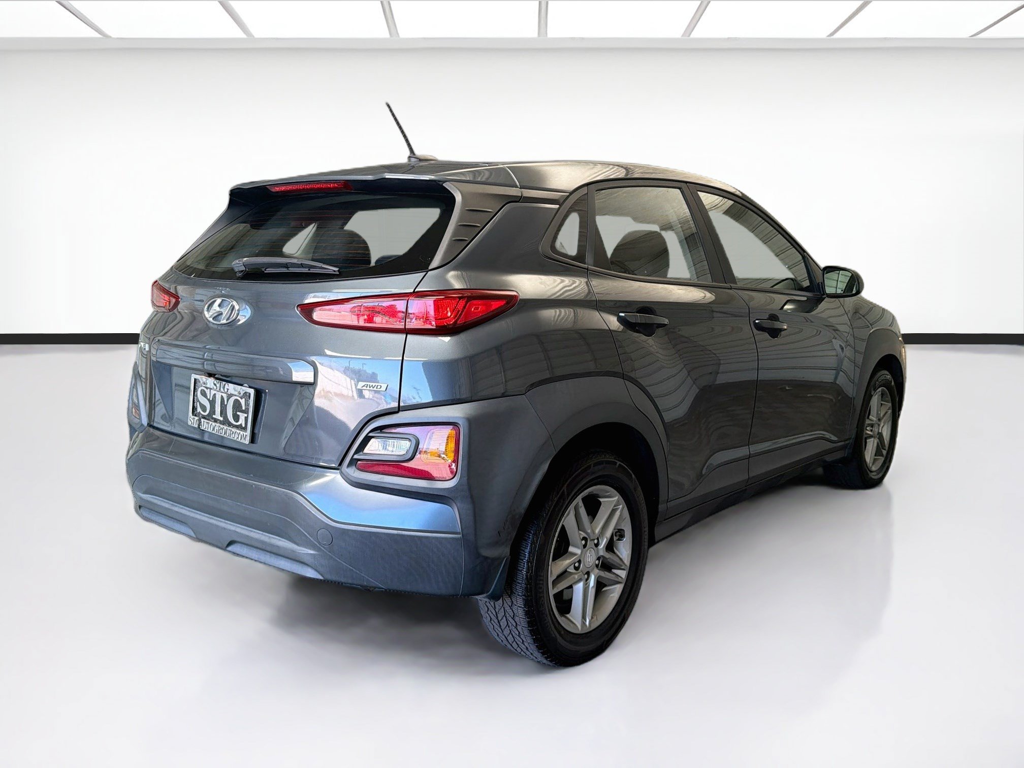 Used 2019 Hyundai Kona SE AWD/4WD image 4